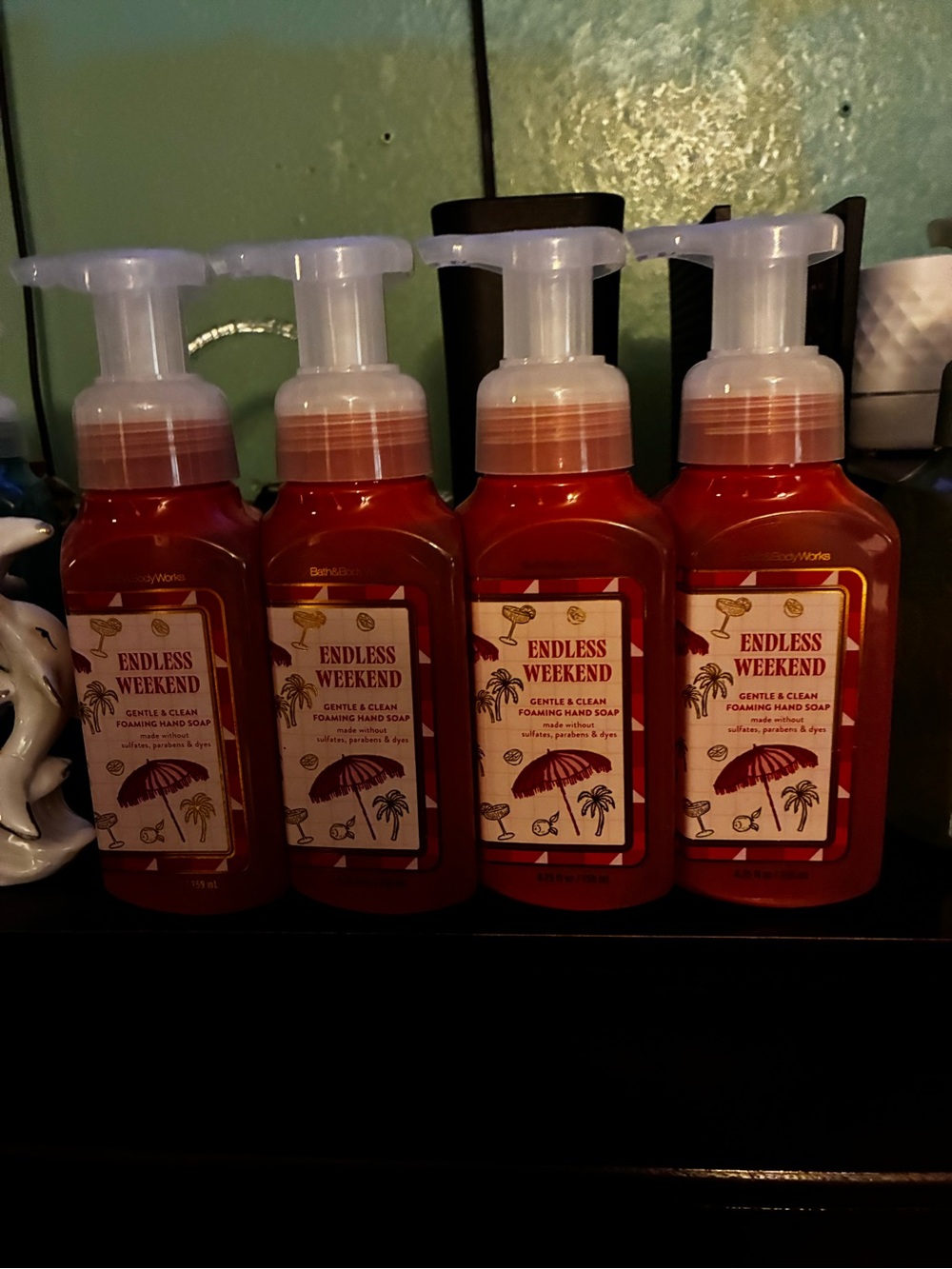 Bath & Body Works Endless Weekend Foaming Hand Soap - Gentle & Clean